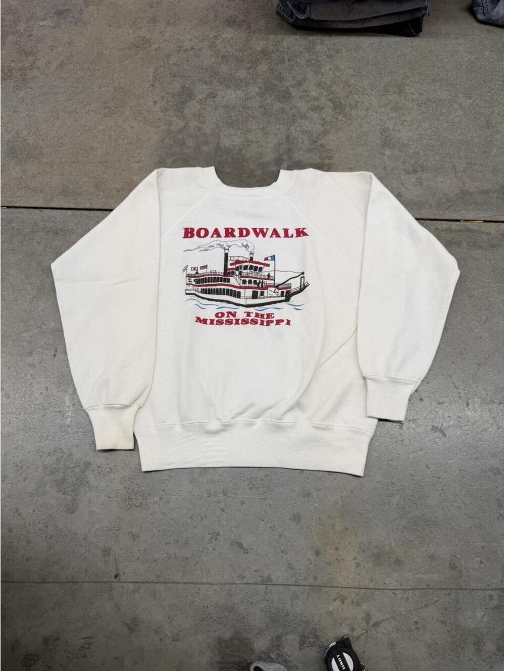 vintage boardwalk on the mississippi destination made in usa crewneck medium
